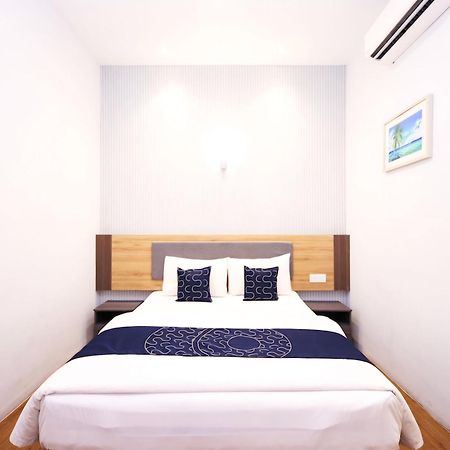 Agape Hotel Selayang Cuevas de Batu Exterior foto