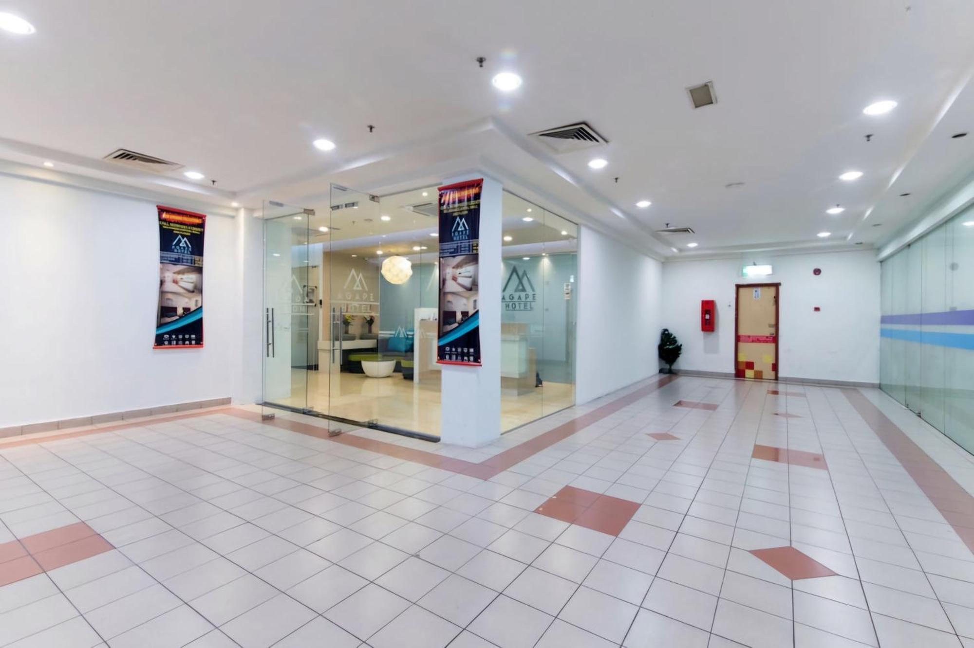 Agape Hotel Selayang Cuevas de Batu Exterior foto