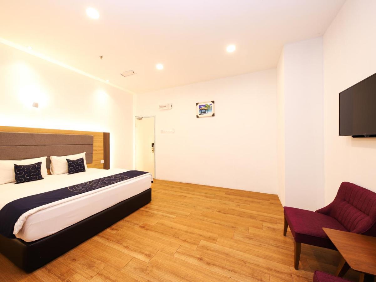 Agape Hotel Selayang Cuevas de Batu Exterior foto